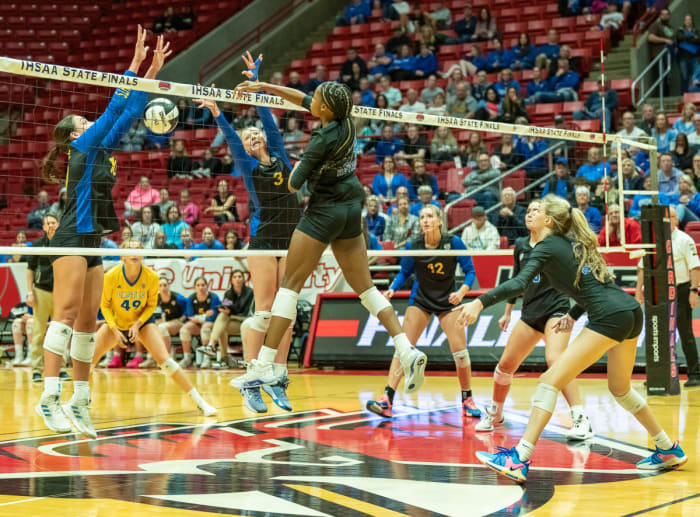 Hamilton Southeastern Castle Illinois girls volleyball 11-4-23 Julie L Brown 24078